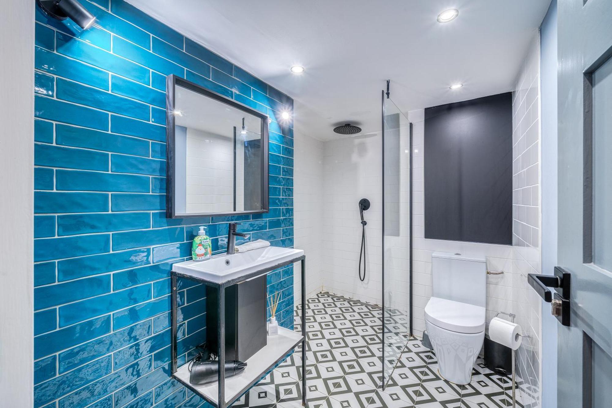 Azure Oasis In The Heart Of The City Budapeste Exterior foto