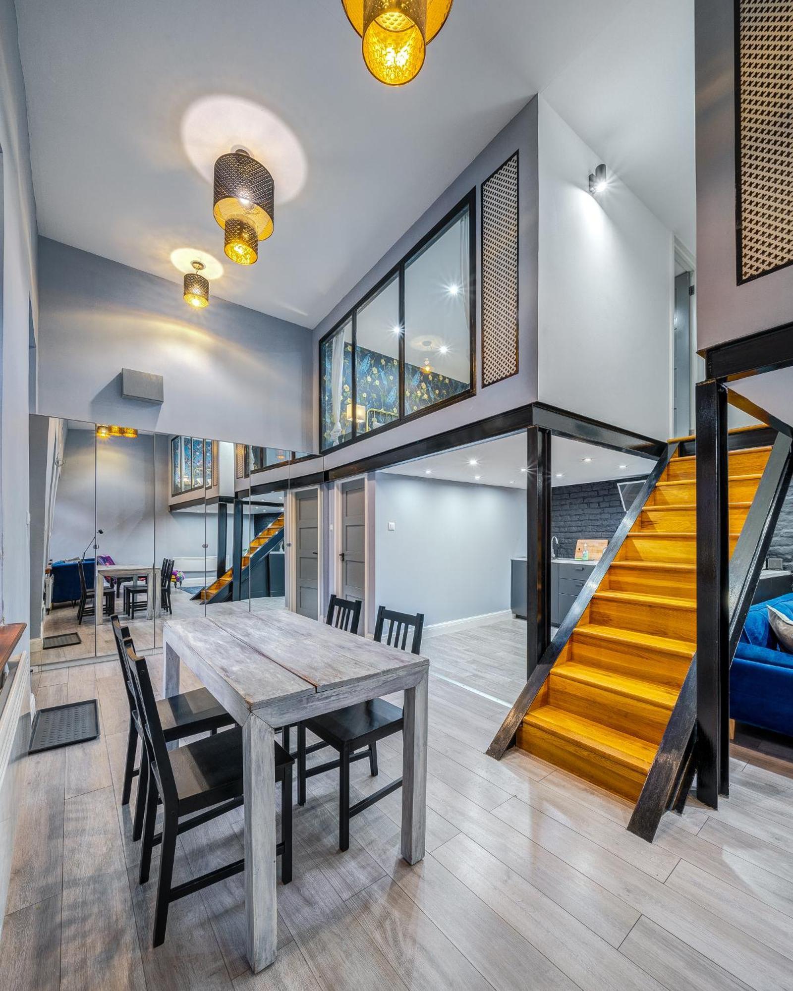 Azure Oasis In The Heart Of The City Budapeste Exterior foto